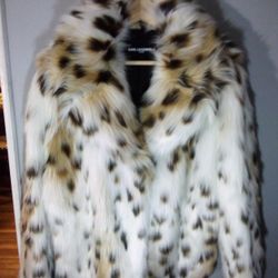KARL LAGERFELD Spotted Fur Jacket 