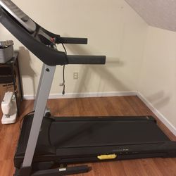 Gold’s Gym Trainer 430i Treadmill