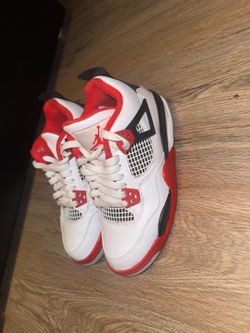 Jordan 4 fire red