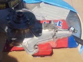 Toyota pick up 1984 bonba de agua