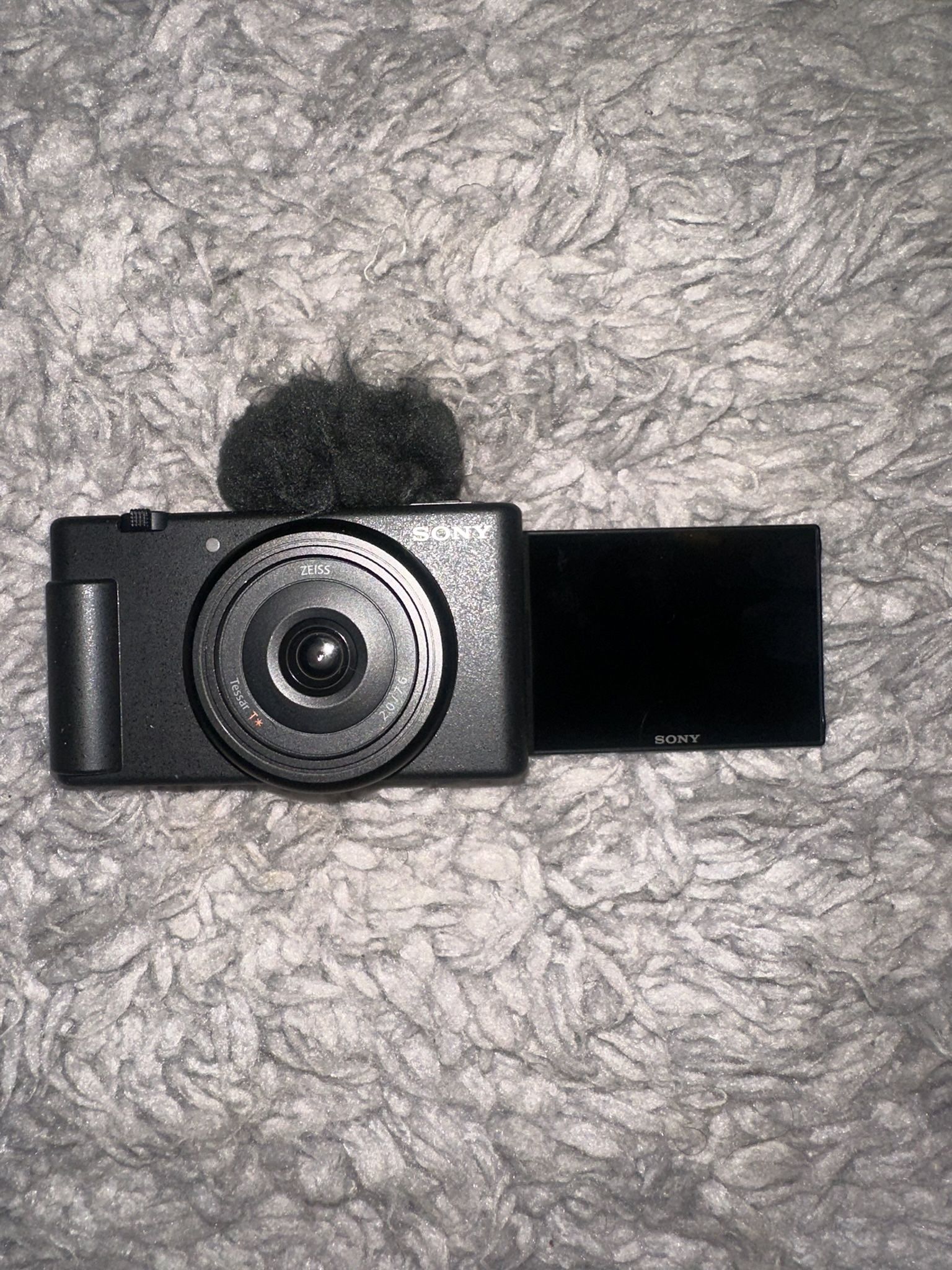 SONY ZV-1F Vlog Camera