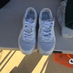 Womens Nike Air Max 8.5