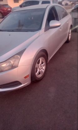 Silver 2013 chevy cruise