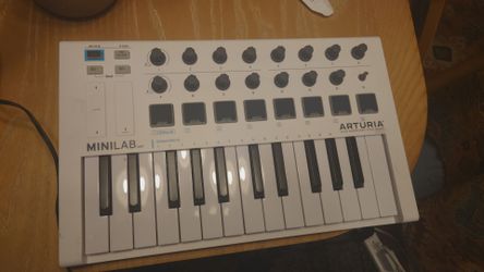 Arturia minilab midi controller