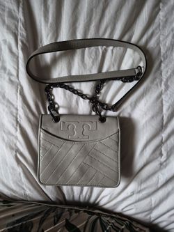 Tory Burch Quilted Cross Body purse in Gray