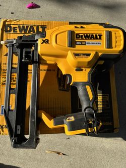 Dewalt 16ga Straight Finish Nailer 
