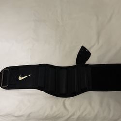 Nike Weight Lifting Belt in Anaheim, - OfferUp