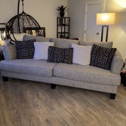 Oversized Sofa With Throw Pillows