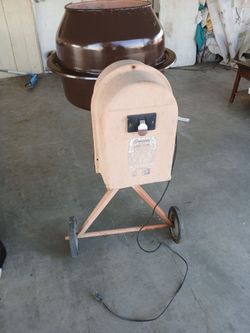Cement mixer