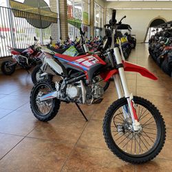 2024 Apollo Thunder 150cc Off Road Dirt Bikes