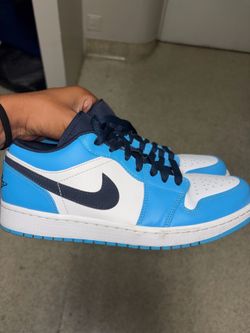 Air Jordan 1 low “university blue”