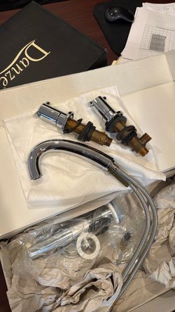 Villeroy & Boch lavatory faucet set