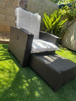 Outdoor single chairs brand new