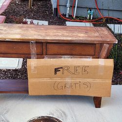 FREE IN BACK DRIVEWAY-- PITTSBURG 