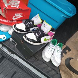 JORDAN  RETRO 1's POOLSIDE FUSHIAS  !