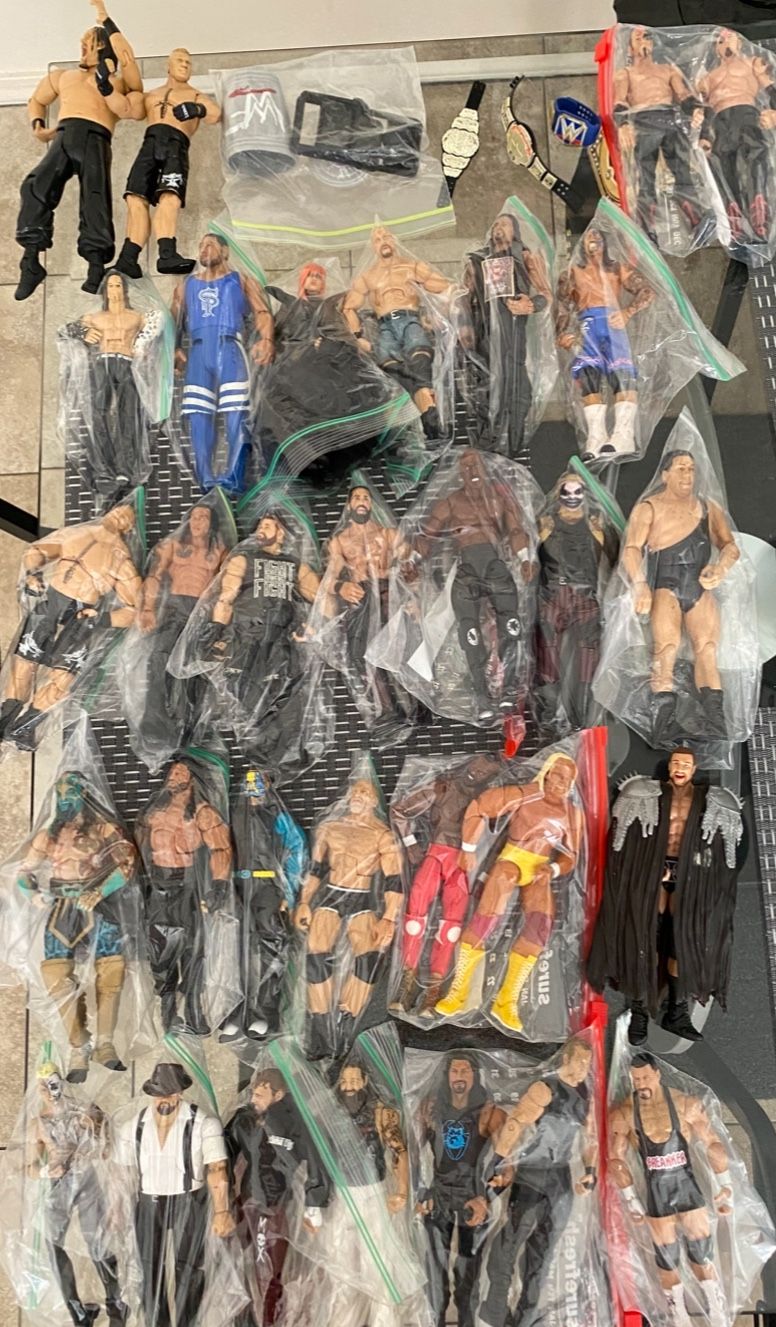 Wrestling Figures Lot