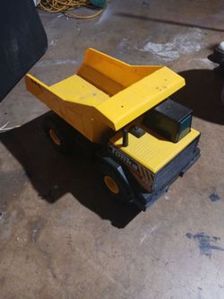 Classic Tonka 952 dumptruck