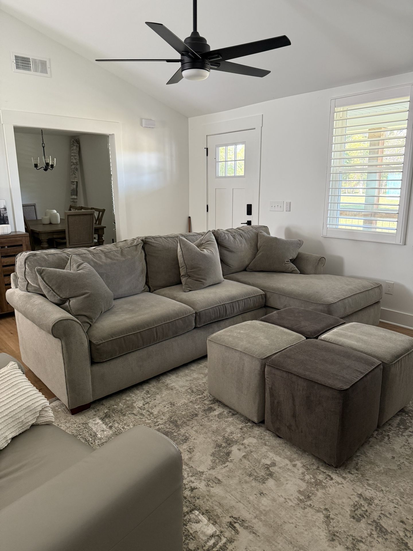 Haverty's Chaise Couch W/ottomans