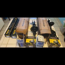 Monroe OE Spectrum Shocks, Mounts and Boots for 2014 Ford Edge 2.0 L4 Turbo