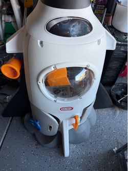 Little Tikes Rocket Ship