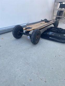 Evolve electric skateboard