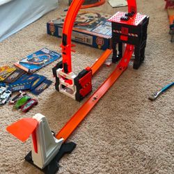 Hot Wheels Construction Crash Kit Set