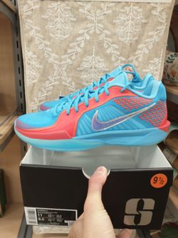 New Nike Sabrina 2 Women Size 11 / Men Size 9.5