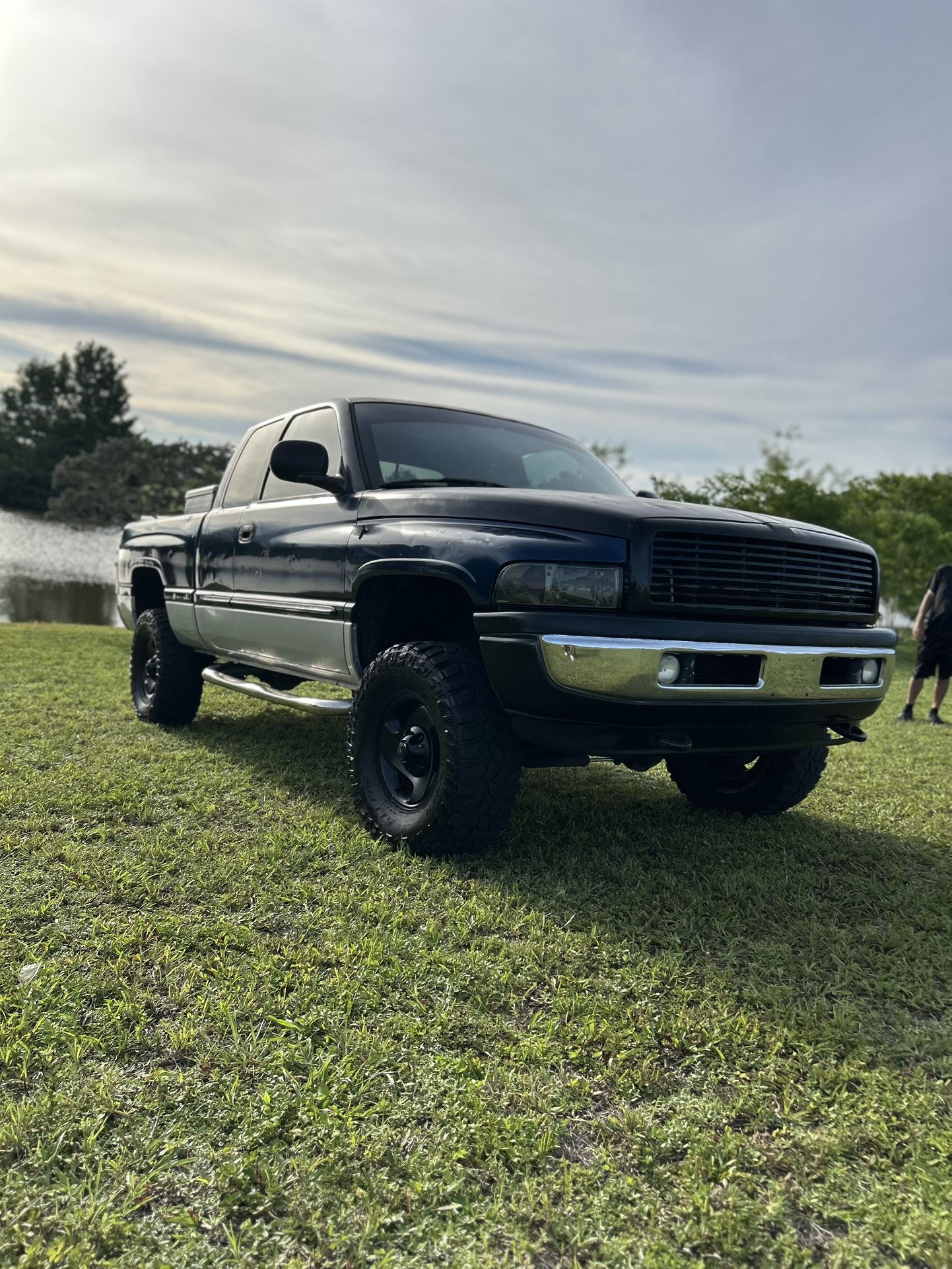 200- Dodge Ram 1500 4x4