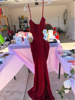 Red Windsor dress, beauty sale