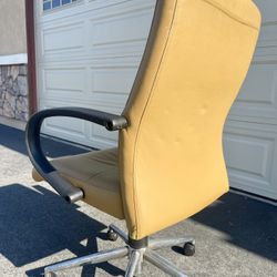 Leather Chair 