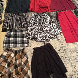 Women’s Bundle Of Skirts Size Large 