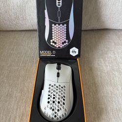 Glorious Model D Wireless Mouse - Lightly Used!
