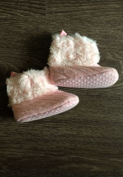 Baby girl boots . Never used . Smoke and pet free home