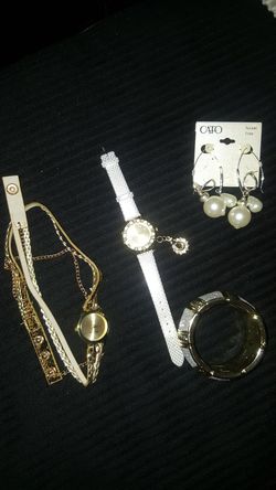 Silver and gold tone accessories /jewelry