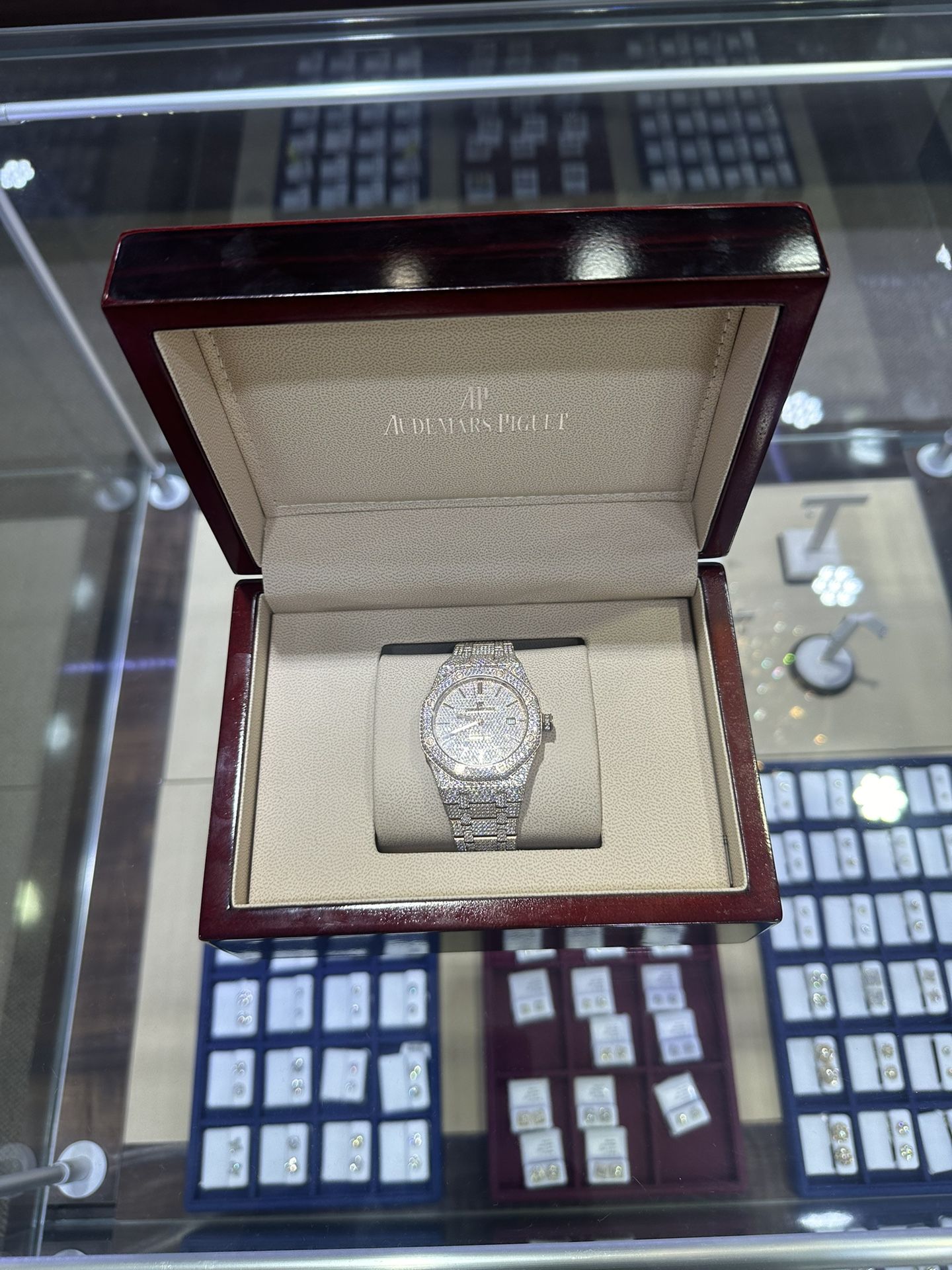 AP VVS Moissanite Watch