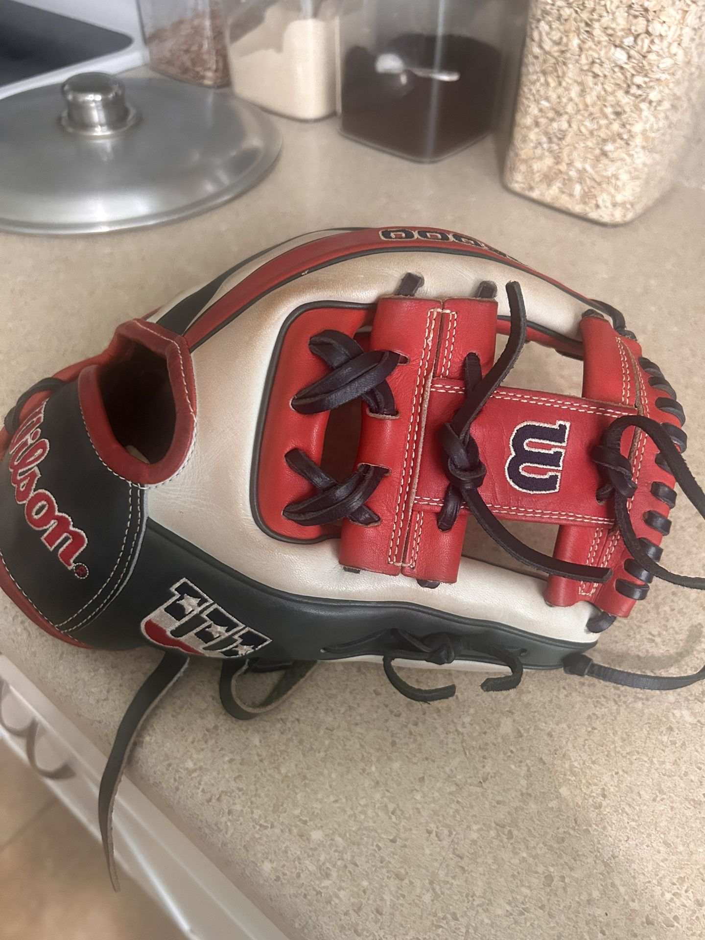 Wilson A2000 Baseball Glove