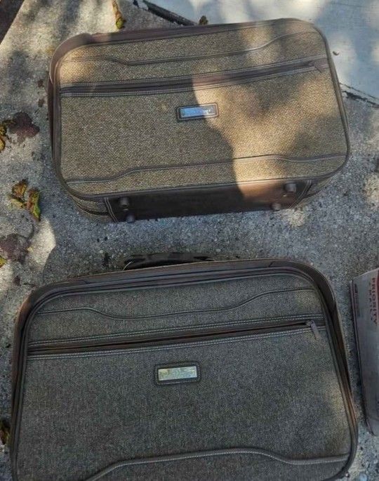2 JORDACHE vintage travel hand luggage carry on suitcase travel bag tote BOTH FOR $5