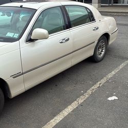 1999 Lincoln Town Car
