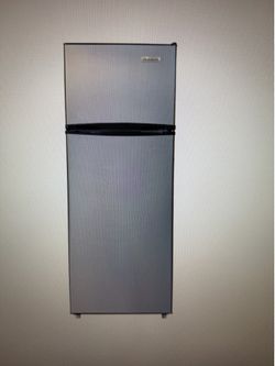 Frigidaire 7.5 Fridge (Brand new)