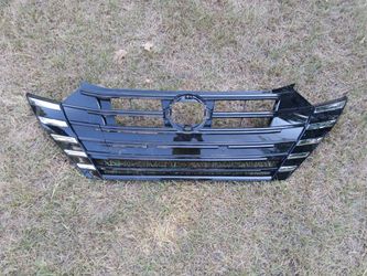 2023-2025 Nissan Versa S/SV Grille Gloss Black CAPA