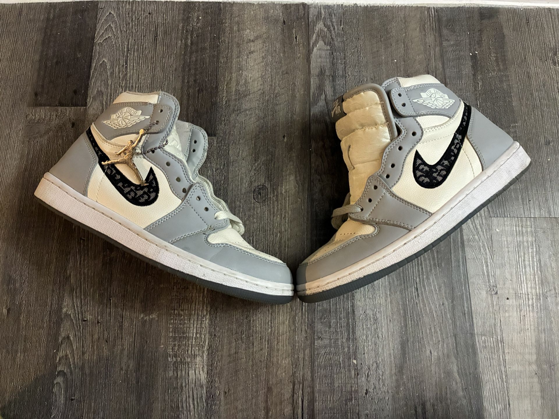 Jordan 1 High Dior Size 7