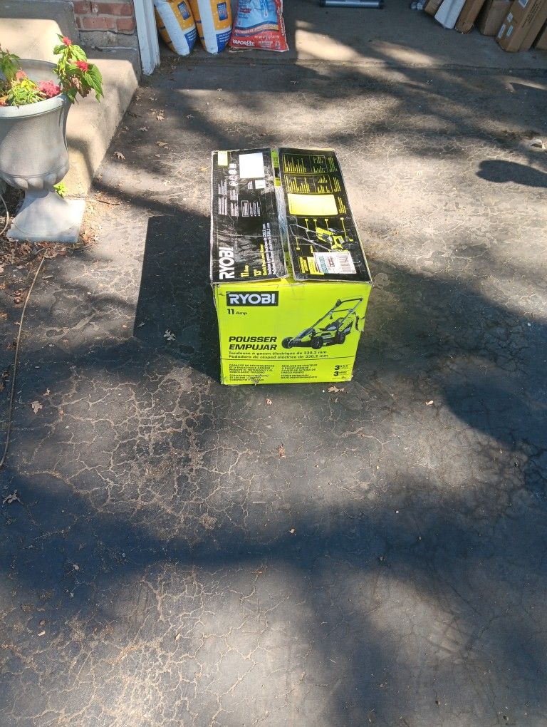 Ryobi 11 Amp 13 Inch Mower Deck