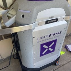 Xenex LightStrike Germ-Zapping Robot