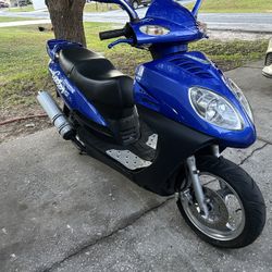 2012 Gator 150 Cc “vento”