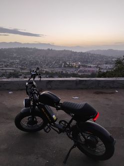 Bluvall K10 Moped Style Electric Bike 2000W Dual Motor 37MPH