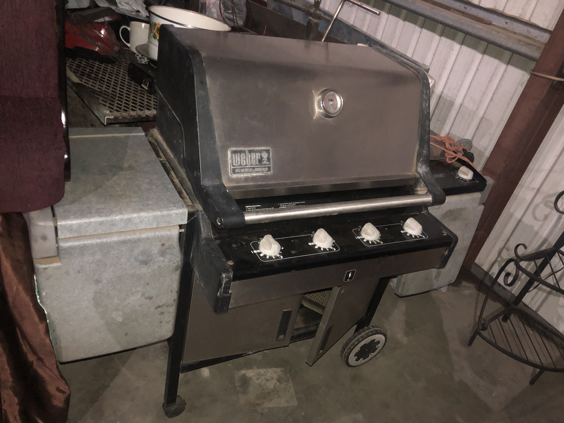 Gas bbq grill