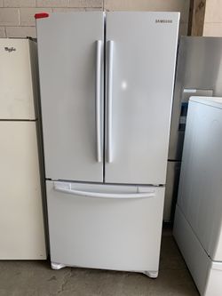 SAMSUNG 33in. French doors refrigerator working perfectly