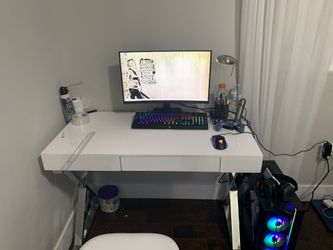 Modern White desk with mirrored legs