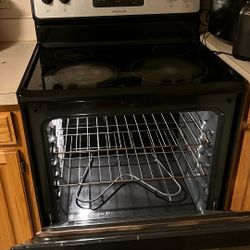 Frigidaire Stove 