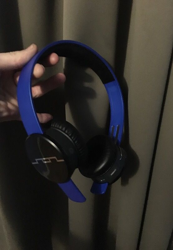 Motorola Sol wireless headphones